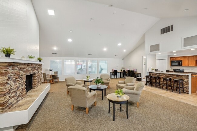 Building Photo - Oakbrook Apartments