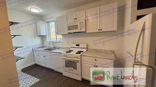 Foto del edificio - 3116 1/2 N 8th St-