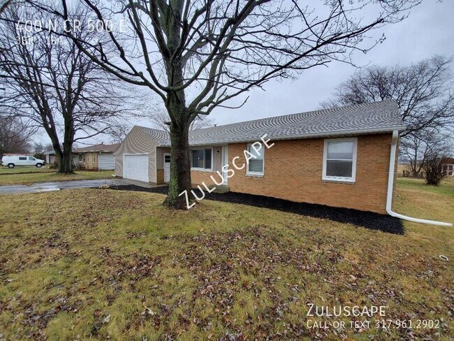 Building Photo - Beautiful 3 bed/1 bath ranch w/ attached g...
