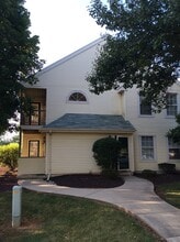 Building Photo - 7359B Sauerkraut Ln