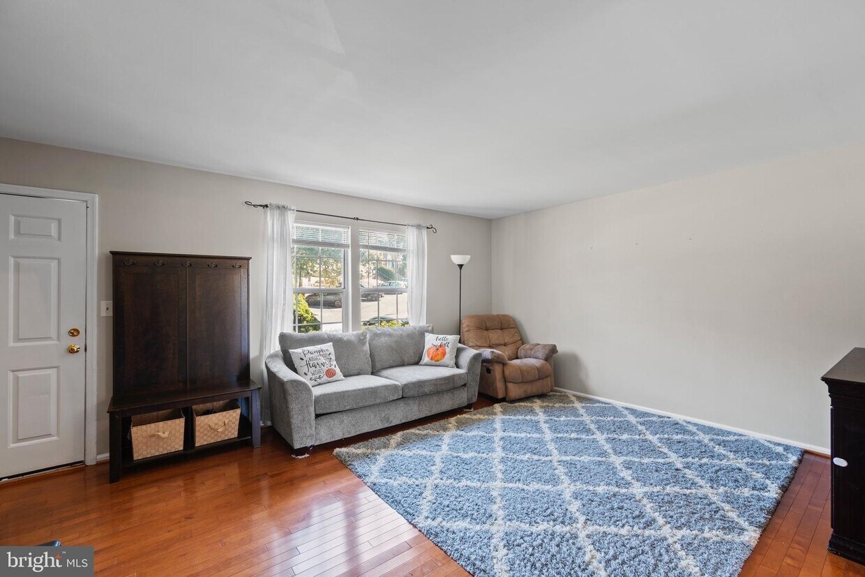 122 S Oak Cliff Ct, Mount Airy, MD 21771 Townhouse for Rent in Mount