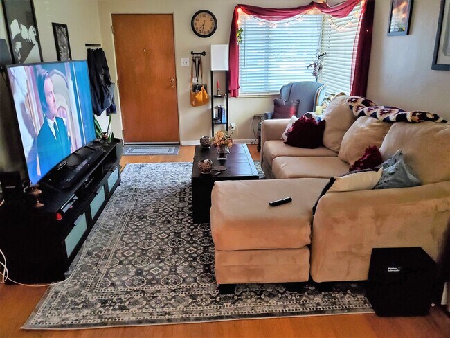 Living Room - 1833 S Monroe St
