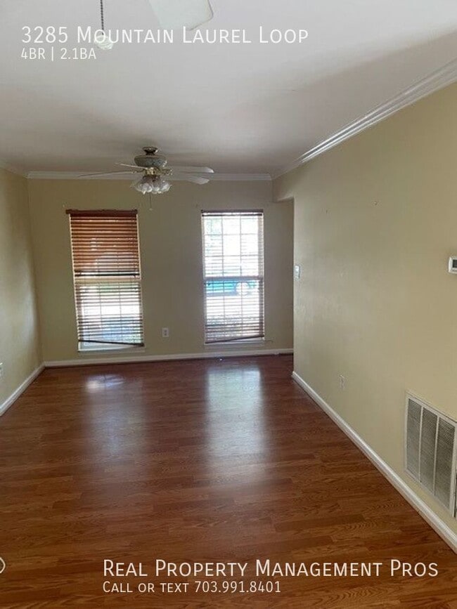 Building Photo - Qualify for a Zero Deposit/Two Car Garage-...