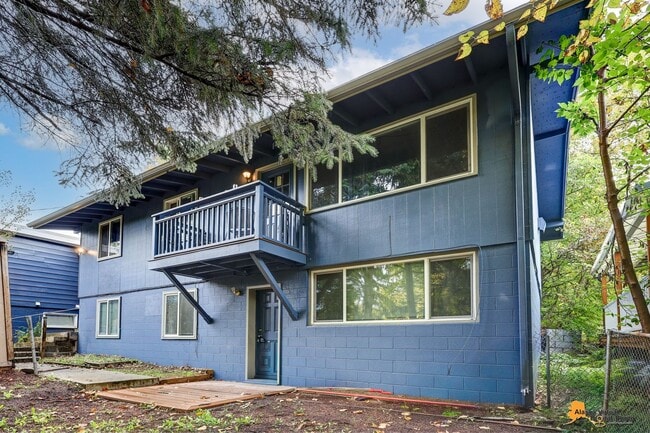 Photo - 3004 Doris St Apartment