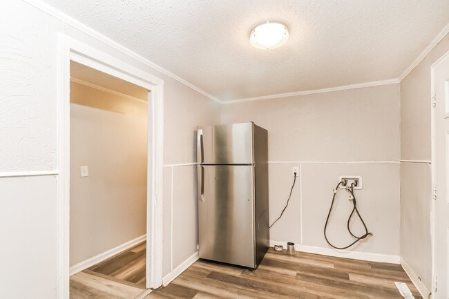 Building Photo - 324 Adams Ave