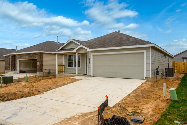 Building Photo - 714 Killdeer Trl