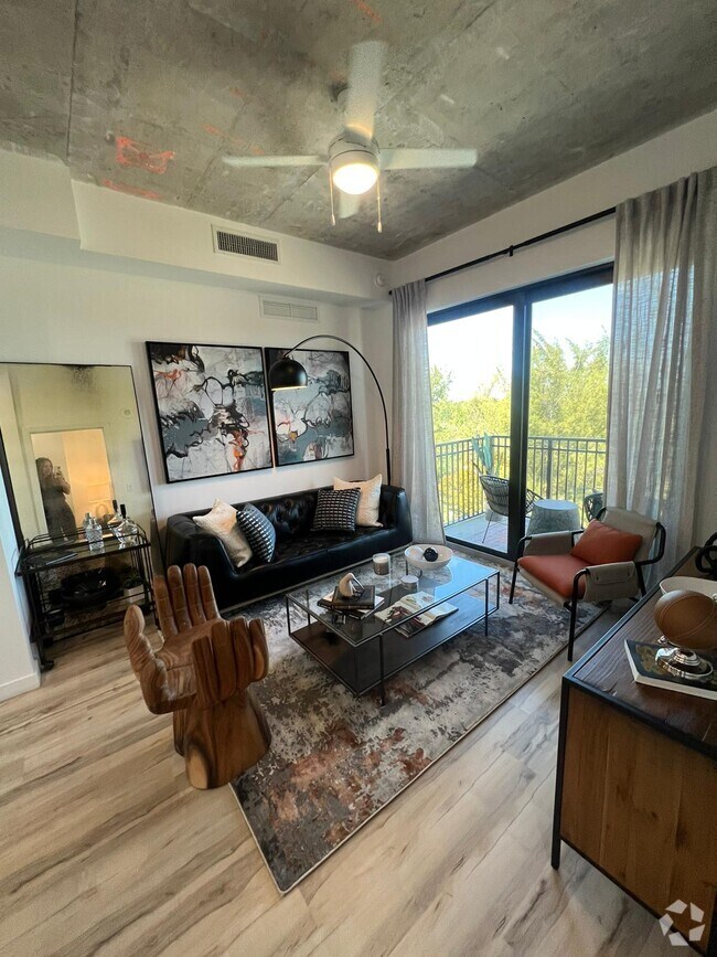 Central Miami Apartments under 1,500 Miami, FL