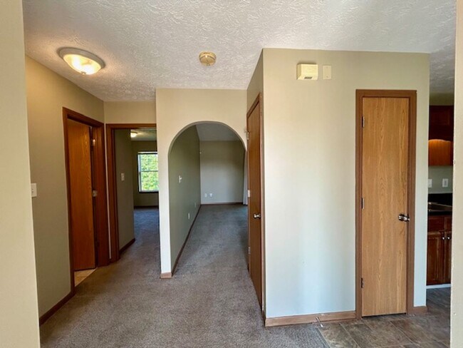 Foto del edificio - Wonderful 3 Bedroom 2 Bathroom Ranch Style...