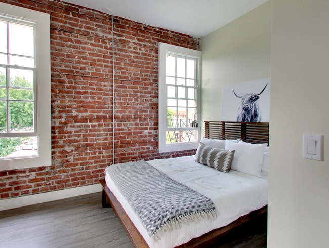 Building Photo - bedroom in Hayward CA 94541