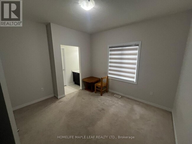 Building Photo - 25 Hawtrey Rd