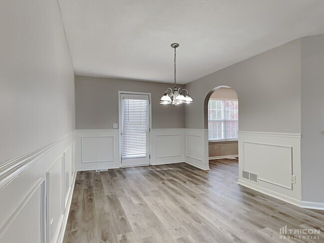 Building Photo - 140 St Ann Cir