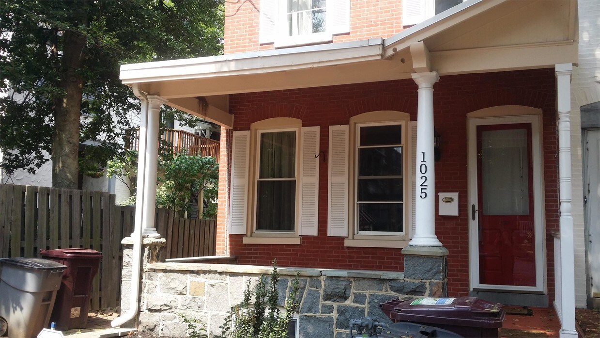 Foto principal - 1025 Shallcross Ave