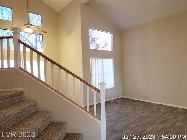 Foto del edificio - COMING SOON - Ready no later than Mid March