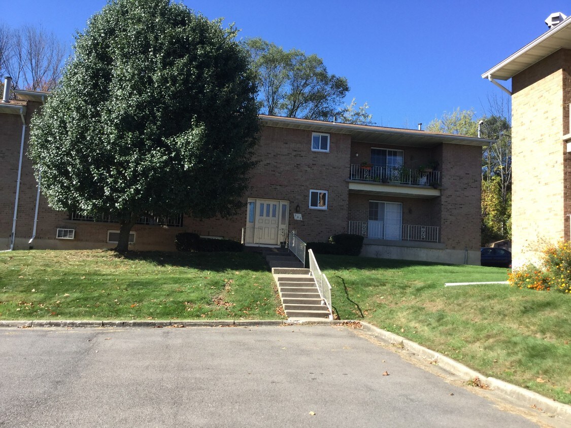 Foto principal - 503 Dencary Ln