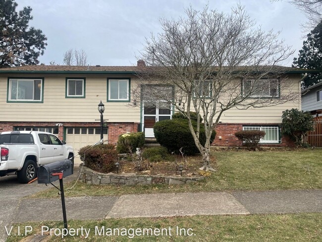 Building Photo - 4 br, 3 bath House - 3606 NE 131st Pl