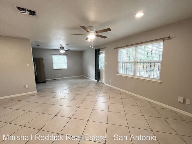Foto del edificio - 3 br, 2 bath House - 5527 Slattery St