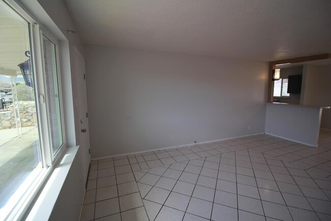 Foto del edificio - 5725 Waycross Ave
