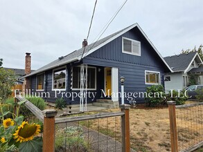 Building Photo - 905 NE 80th Ave