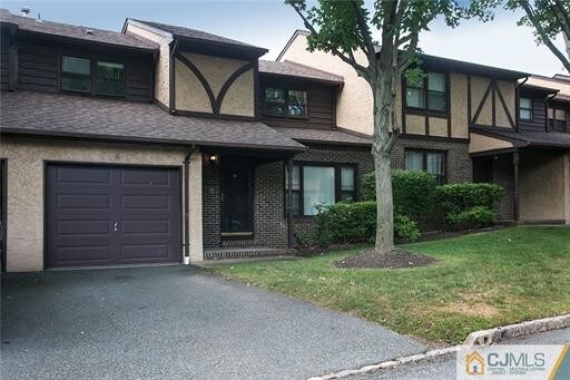 Foto del edificio - 6 Almond Ln