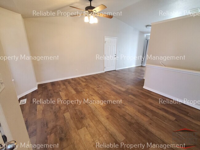 Foto del edificio - 4440 E Ladino Dr