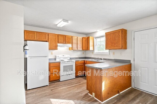 Building Photo - 280-C Thompsonville Lane