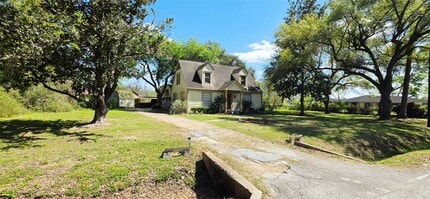 Building Photo - 8548 Findlay St