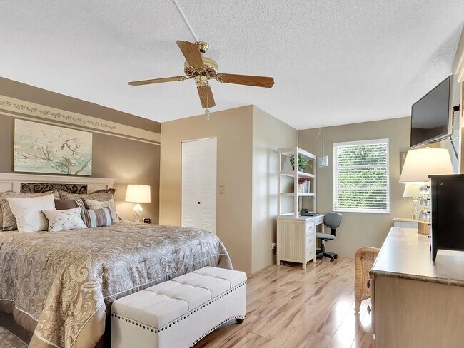 Foto del edificio - 6865 Huntington Ln