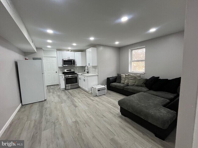 Foto del edificio - 6413 Buist Ave