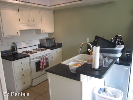 Foto del edificio - 2653 Grapewood Ln