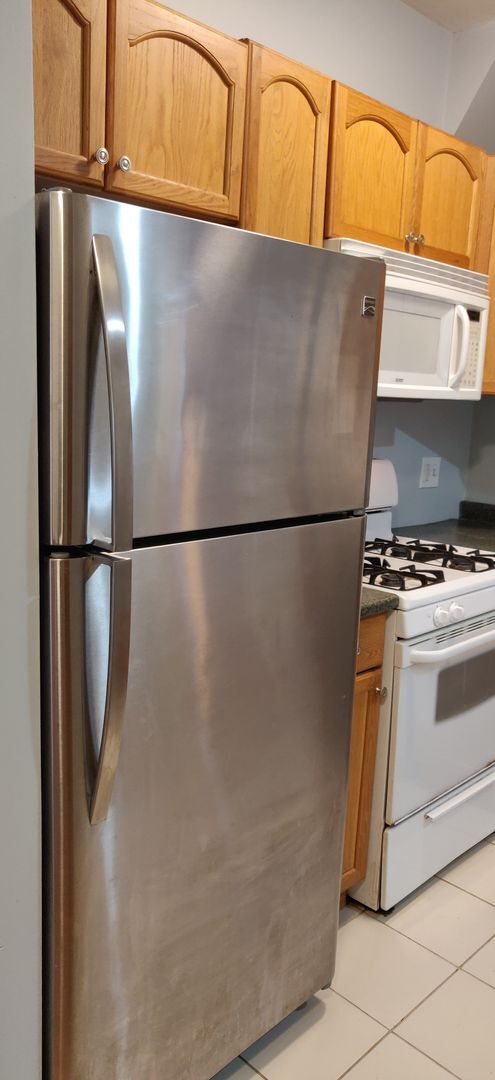 Building Photo - Convenient Brighton Location, Steps from the T Stop, Central Heat/AC, Laundry is on a Site