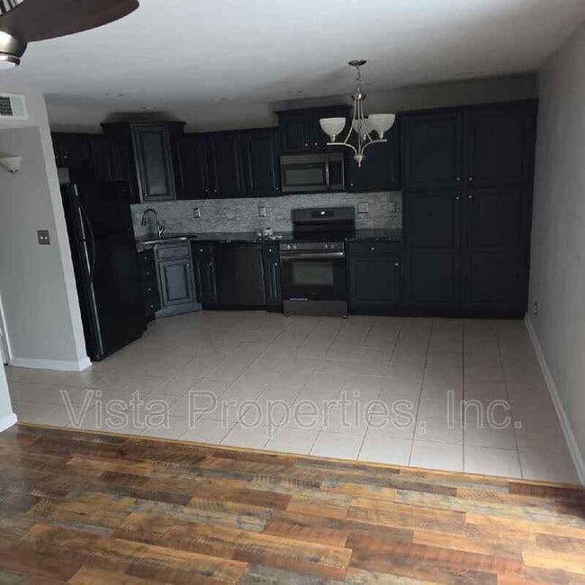 Photo - 737 N Hite Ave Apartment