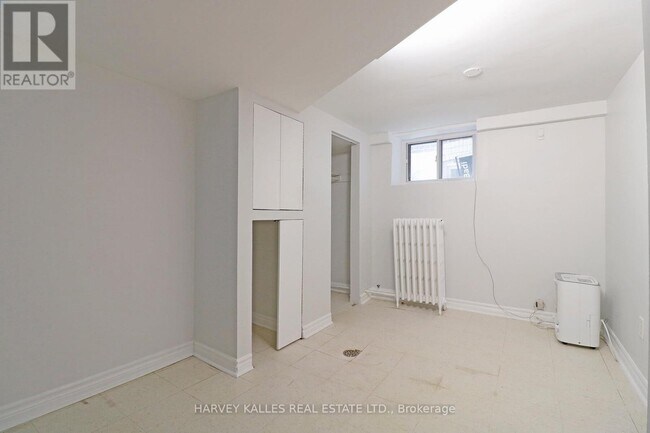 Photo du bâtiment - 156 Gillard Ave