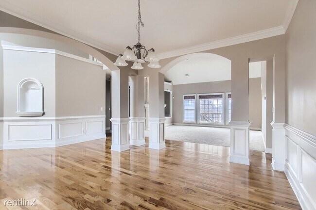 Building Photo - 4 br, 3.5 bath House - 405 Tomahawk Tr UNIT