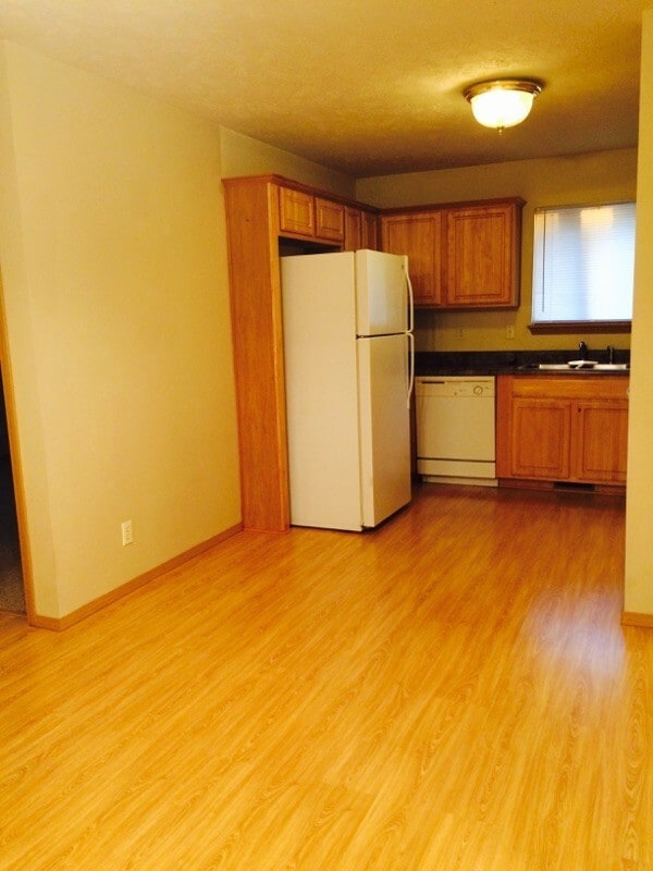 Building Photo - 3892 S Timbercreek Ave