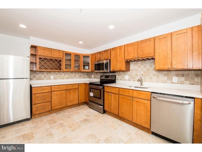 Foto del edificio - 1807 Washington Ave