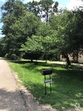 Building Photo - 6360 Oak Knoll Rd