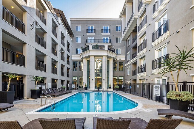 Foto del edificio - Caprielle Apartments