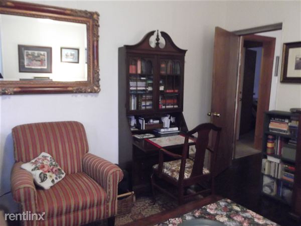 Foto del edificio - 134 Laurel Ave