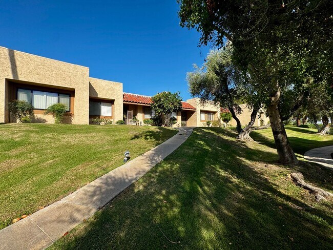 Building Photo - AVAILABLE NOW! BEAUTIFUL 2 Bedroom / 2 Bath Condo - Corsican Villas in South Palm Desert MOVE IN ...