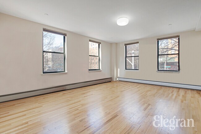 Building Photo - 255 W 148th St