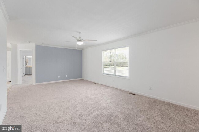 Building Photo - 44 Hotchkiss Dr