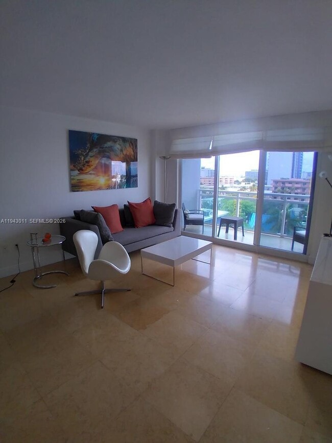 Building Photo - 6917 Collins Ave