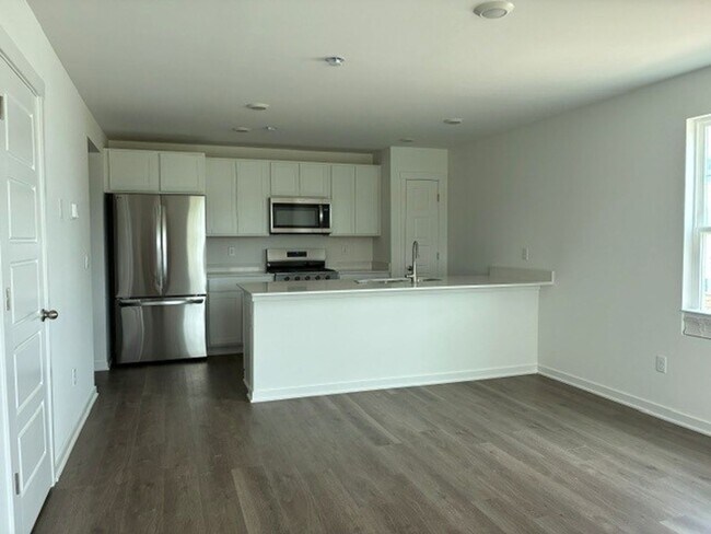Foto del edificio - Brand New 3 Bedroom - 2.5 Bath Condo in Union Grove