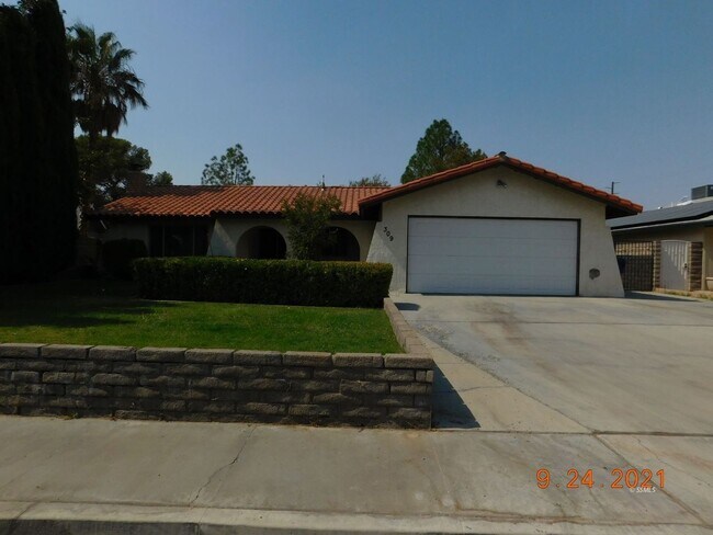 Foto del edificio - MOVE-IN SPECIAL: ½ OFF FIRST MONTH’S RENT! With 1-year lease.