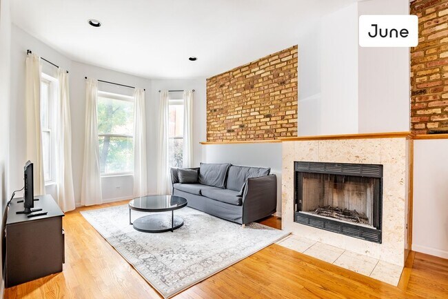 Foto del edificio - 1329 North Artesian Avenue