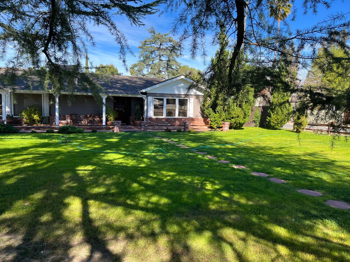 23003 Mariano St, Woodland Hills, CA 91367 House Rental in Woodland