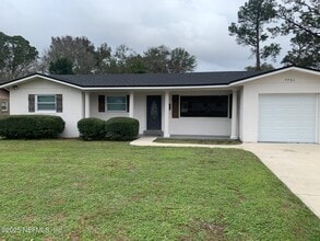 Building Photo - 7751 Lisa Dr E
