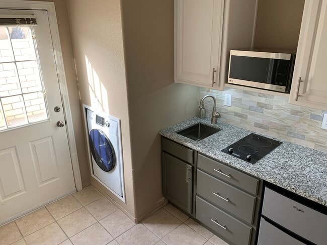 Foto del edificio - 13960 Driftwood Dr