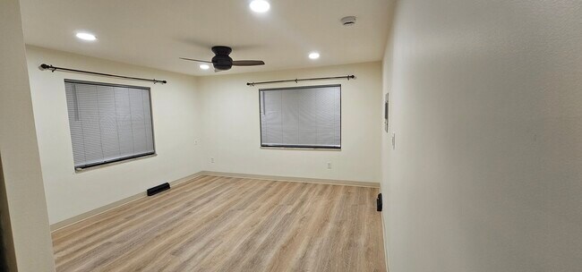 Foto del edificio - 2774 S Park Rd