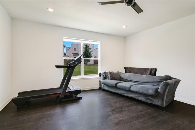 Foto del edificio - 7601 Cooper Ln